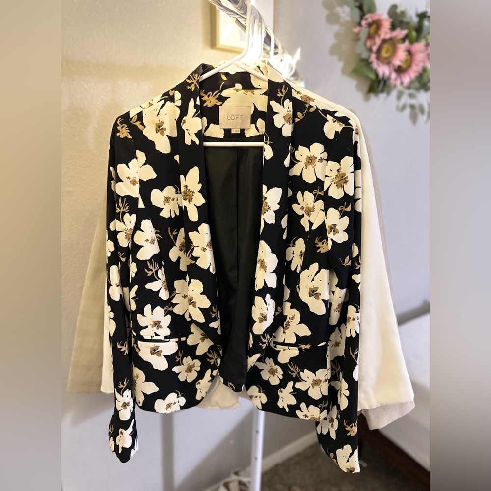 Cute Women’s Blazers